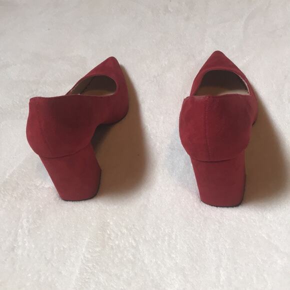 Zigisoho Red Suede Fabric Block Heels. 9 - Picture 6 of 7